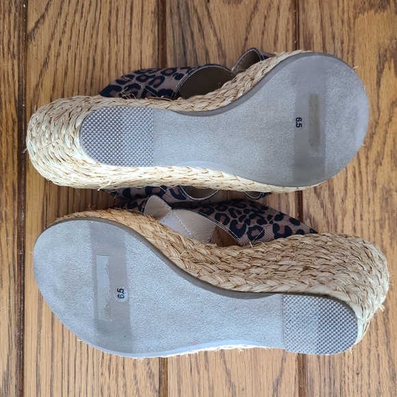 COPY - Dolce Vita Wedge Slip on Espadrille Cheetah Print women size 6.5 3.5 in … - Picture 4 of 6
